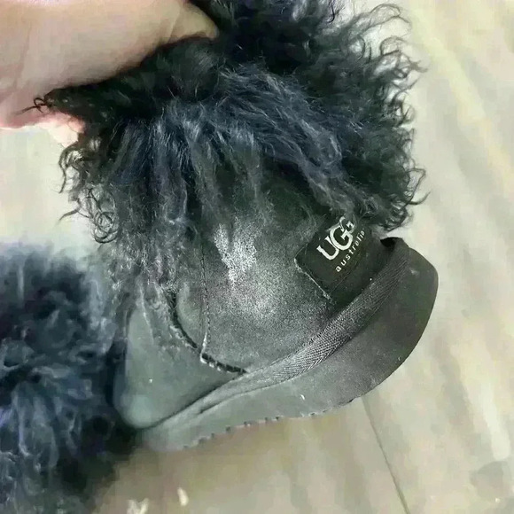 UGG Mongolian Short Boots Black 6 Super Fun Soft 37 - Picture 14 of 16